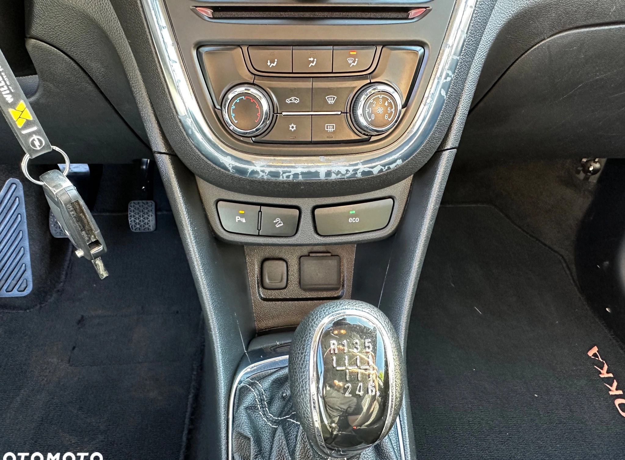 Opel Mokka cena 33900 przebieg: 206996, rok produkcji 2013 z Gniewkowo małe 211